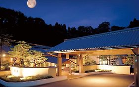 Takitei Riverside Onsen ーa Hidden Ryokan In Kanazawaー